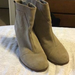 Ankle boots